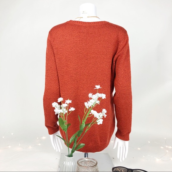 Sweater - Picture 4 of 4